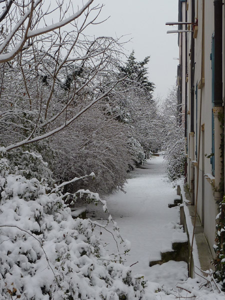 http://metalmidinette.free.fr/img/neige1-1.jpg